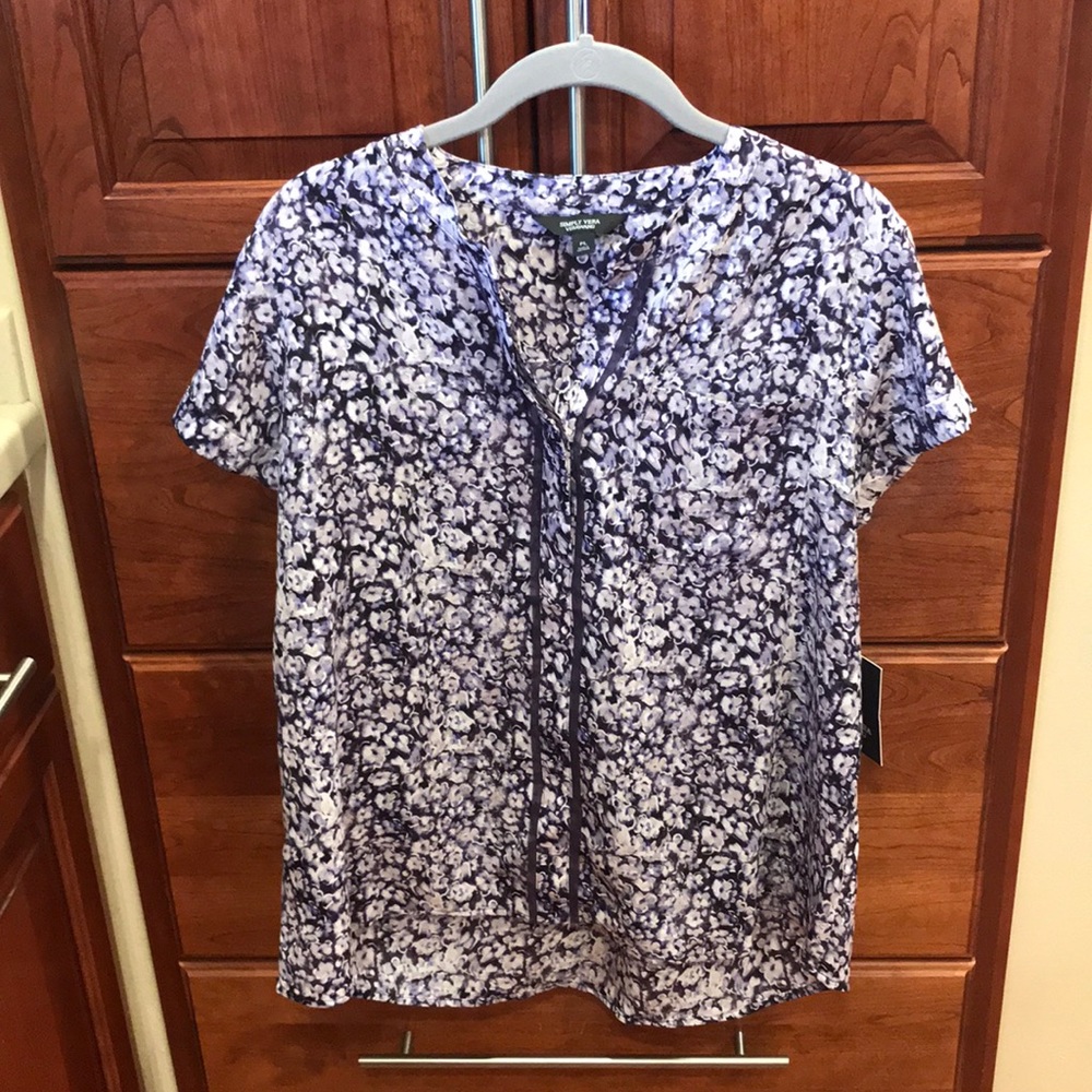 Simply Vera polyester top size Petite Large